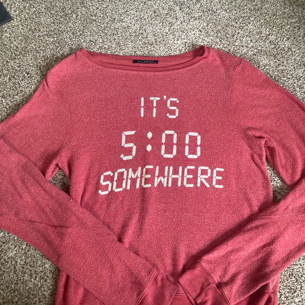 Wild Fox sweatshirt in red. Size Medium